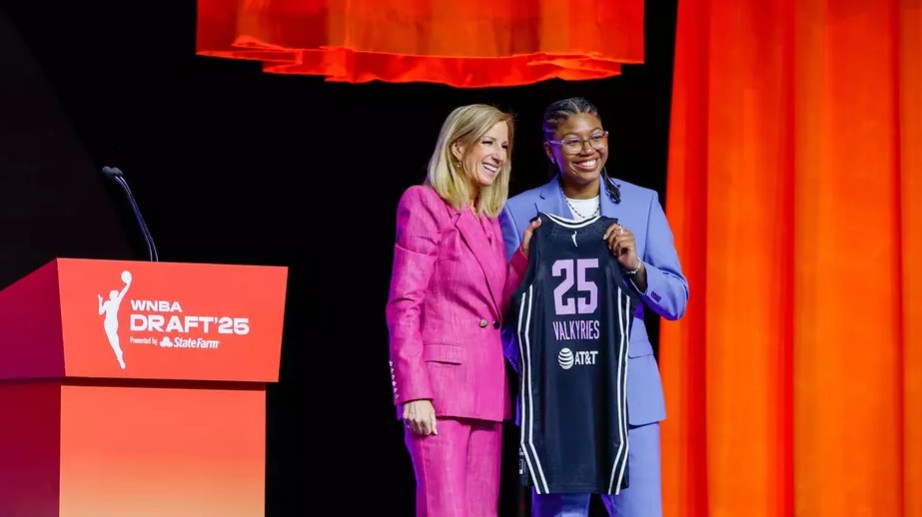 Aurora's Shyanne Sellers Drafted by Golden State Valkyries in WNBA Draft
