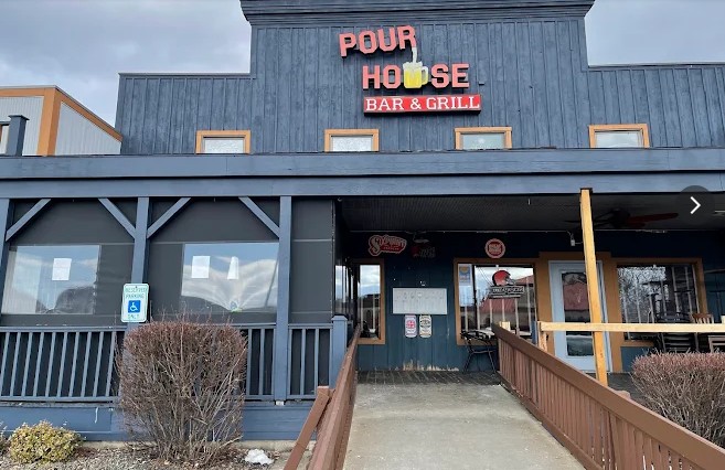 Pour House Canfield to Close Indefinitely After Entire Staff Quits