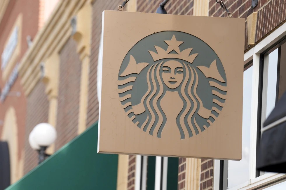 Starbucks Speeds Up Rollout of New Service Model