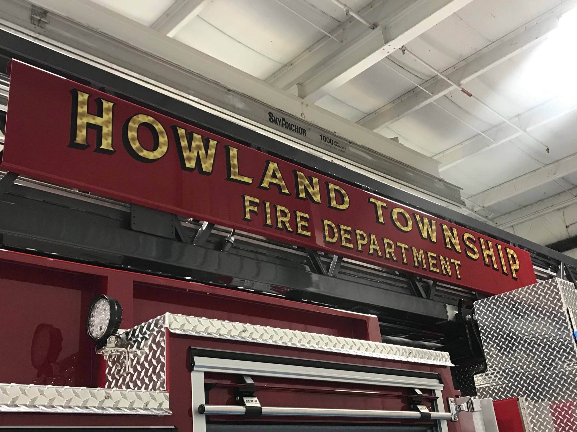 6 Killed in Plane Crash Minutes After Takeoff in Howland Township